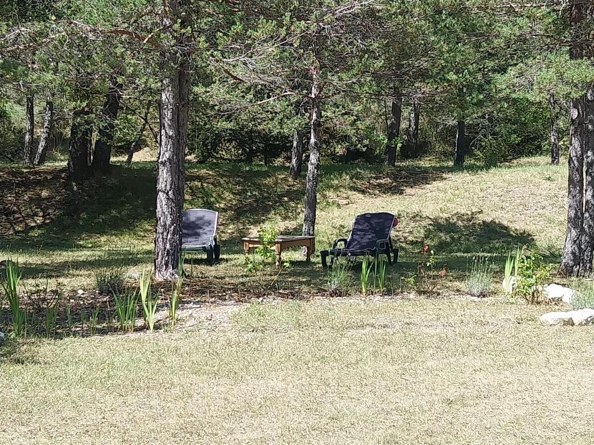 Petit Studio Dans La Prairie Saint-Auban  외부 사진