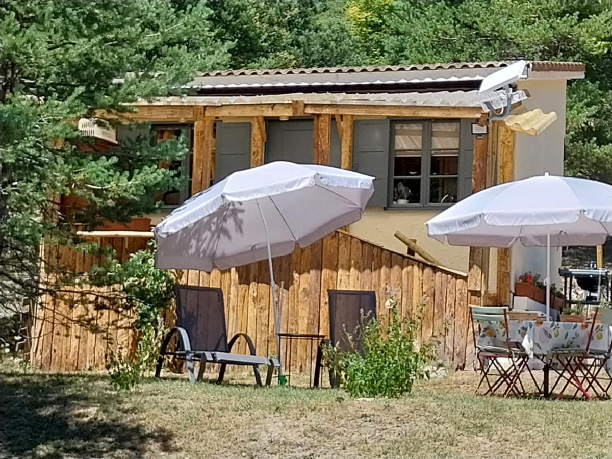 Petit Studio Dans La Prairie Saint-Auban  외부 사진